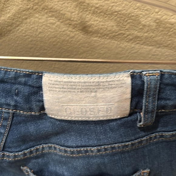 Closed woman's blue jeans made in Italy with orangic cotton. - Picture 11 of 15